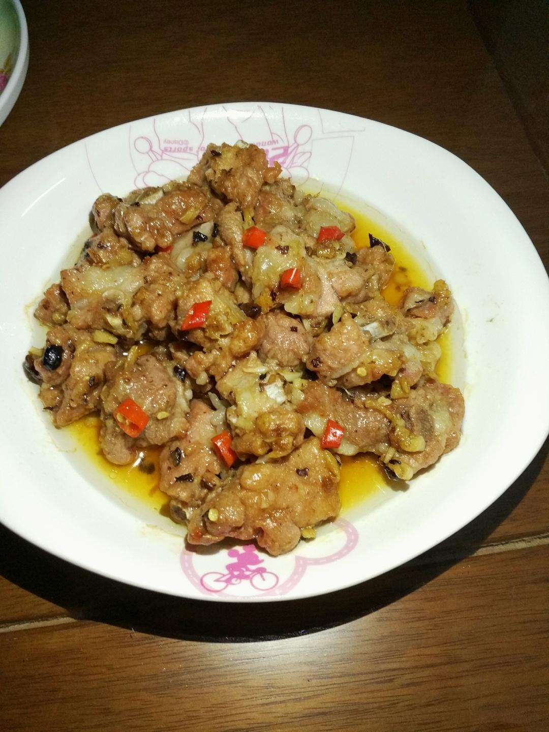 Tender steamed pork ribs ready to serve