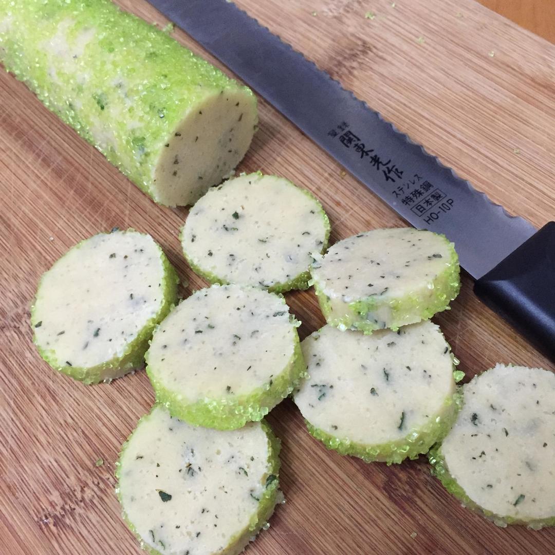 Roll the frozen log in coarse sugar and slice into even rounds