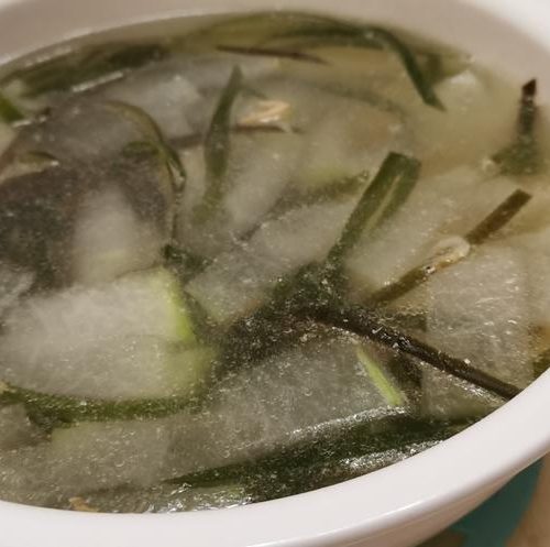 Winter melon seaweed soup with dried shrimp