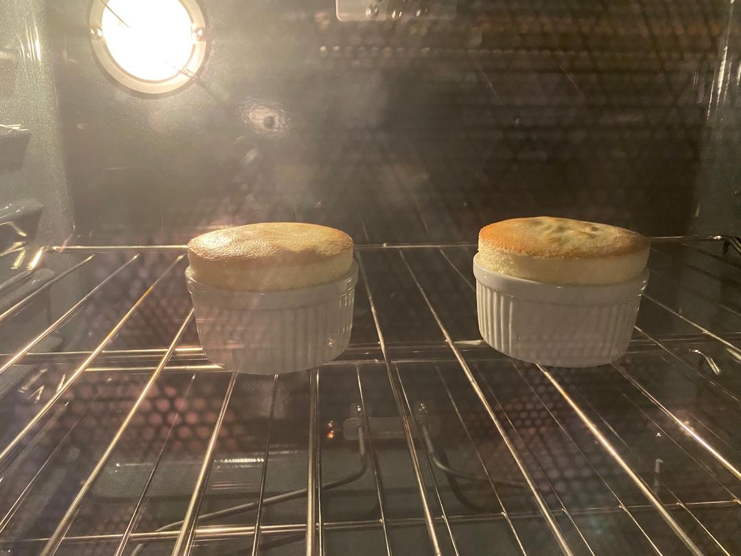 Bake at 400°F (205°C): 12 minutes for a large