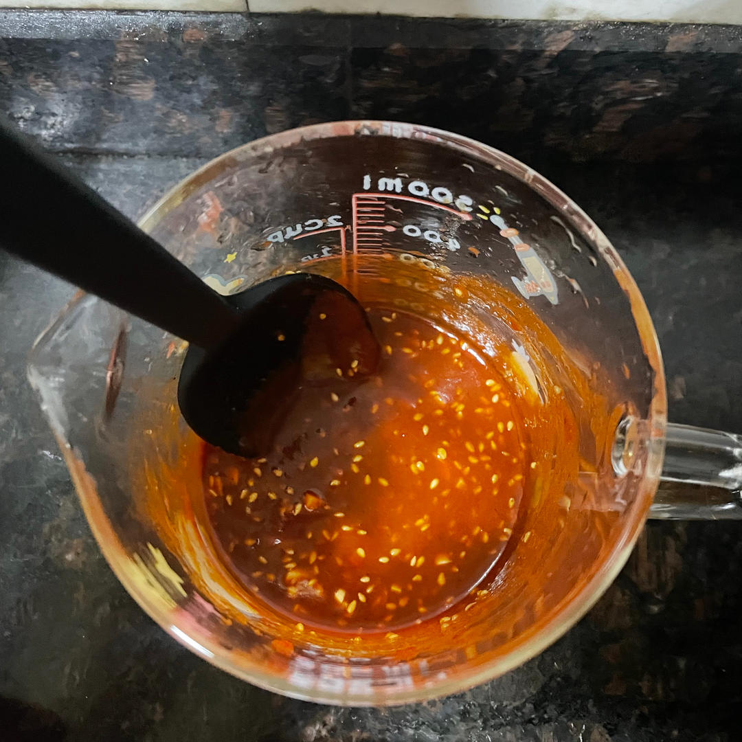 Marinating beef slices for bibimbap