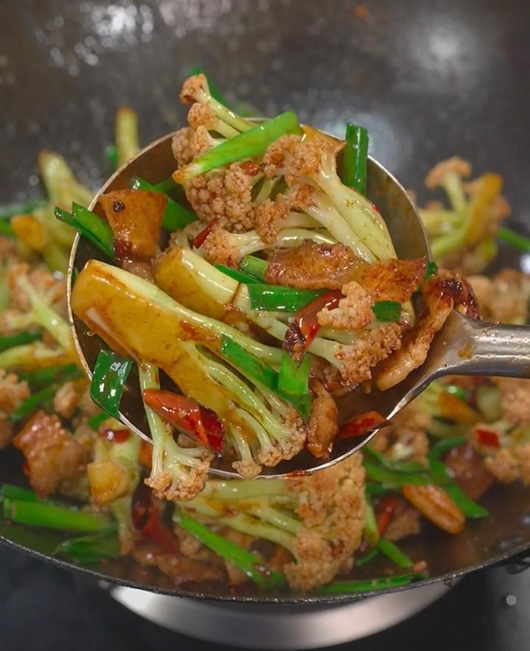 Finished Dry Pot Cauliflower with garlic chives