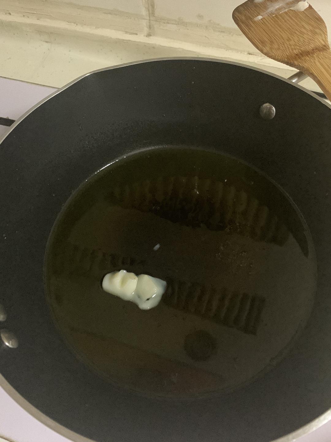 Add neutral oil plus lard to the pan