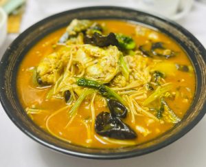 Braised perilla catfish served with rice