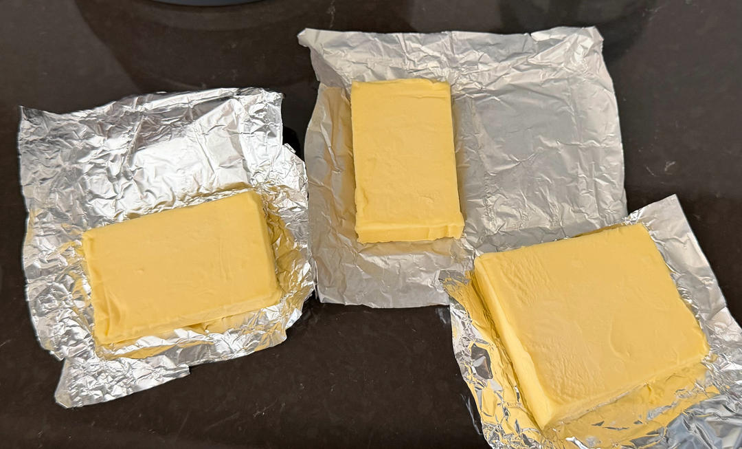 Blue dough kneaded to a thin windowpane membrane