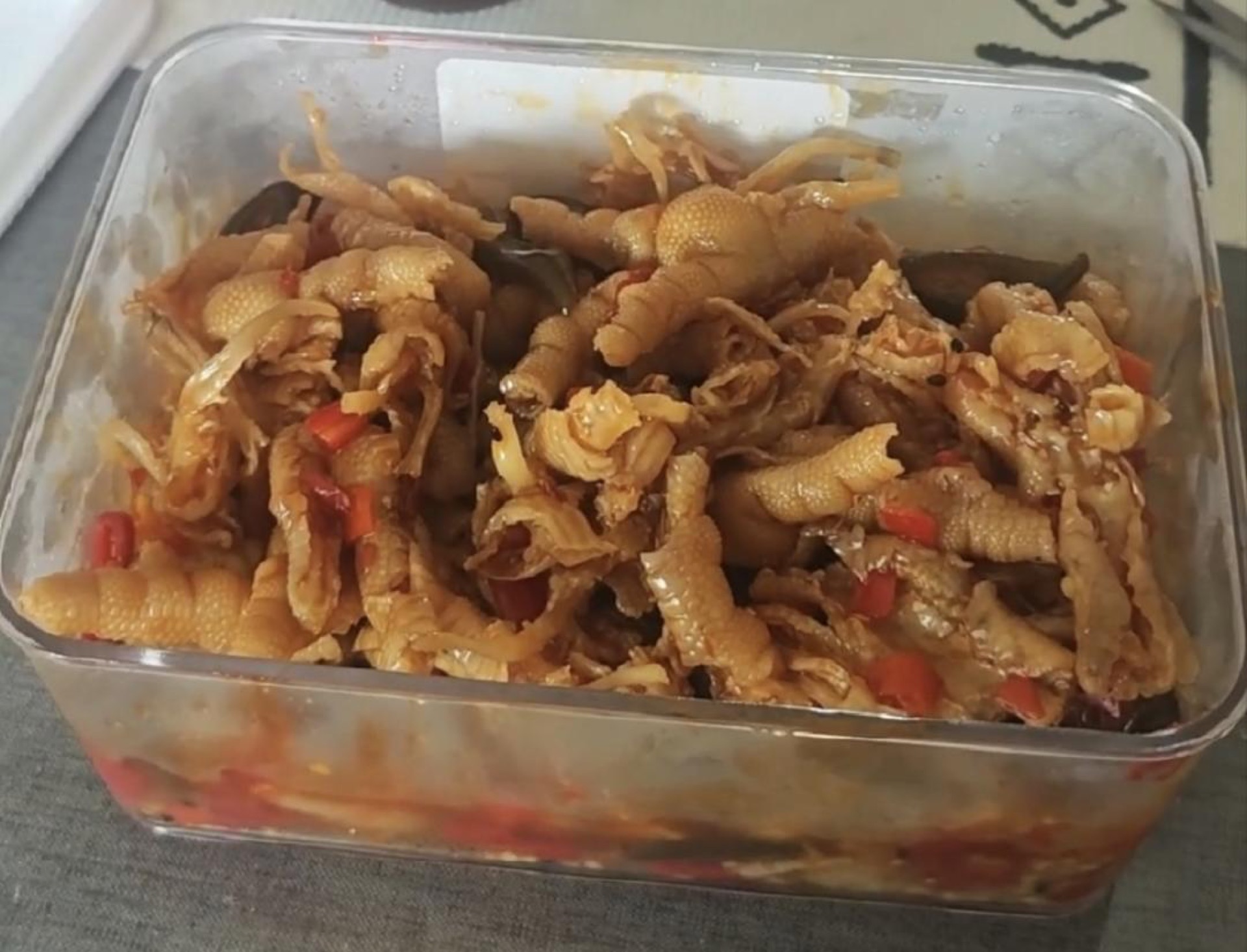 Besides the feet you can add other side ingredients — I put in some sea pine mushrooms — and the point of the cool boiled water and pickled pepper brine is to build up the sauce, b