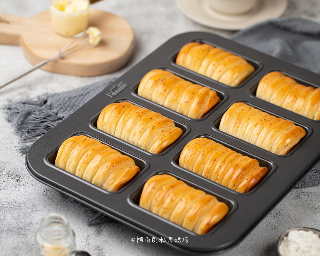 Intensely cheesy and super fragrant!