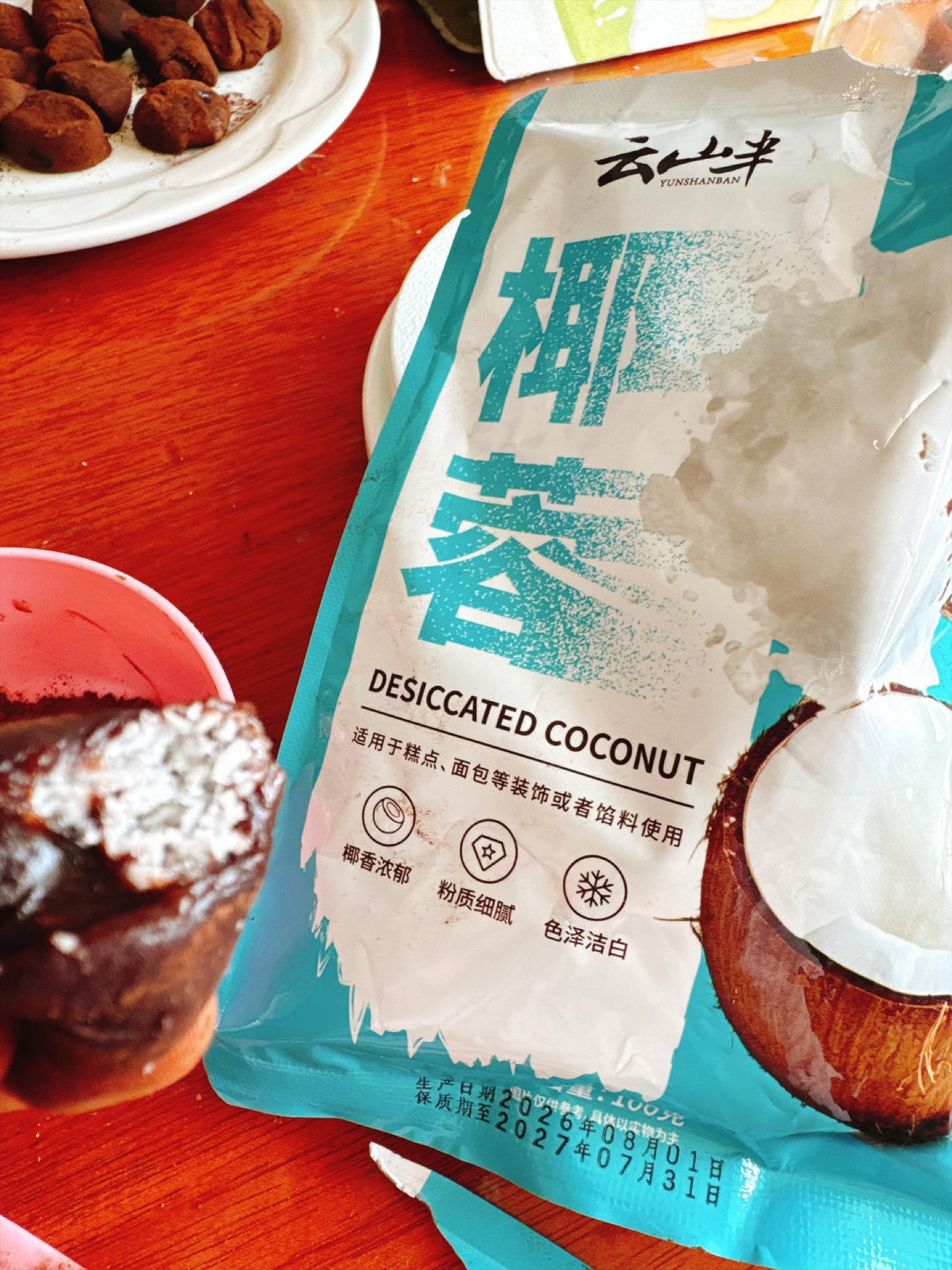 Mochi bites coated in desiccated coconut