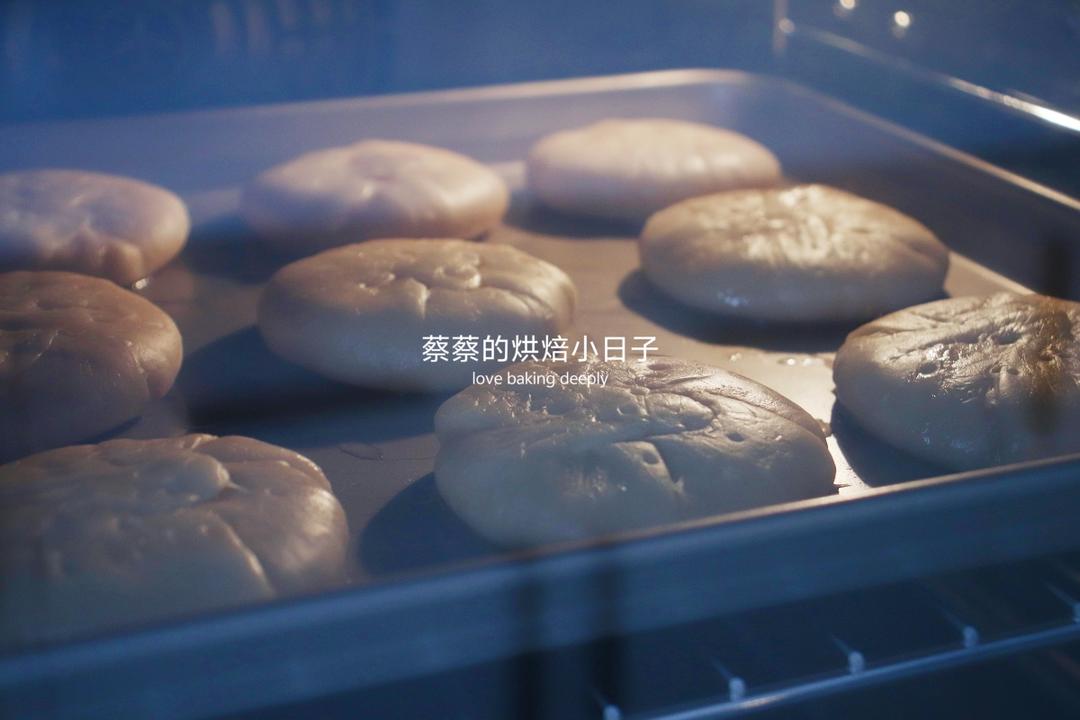 Mooncakes baking in the oven for the first thirteen minutes