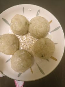 Once the water is boiling, steam the meatballs for 12 minutes, then serve hot and dig in.