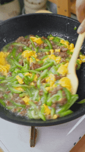 luffa-beef-egg-rice-bowl-si-gua-niu-rou-ji-dan-gai-fan-s8.jpg