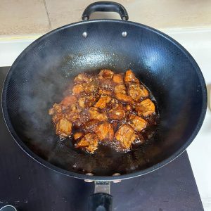 Toss to combine and release the aroma