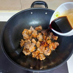 Pour in 80 g of light soy sauce