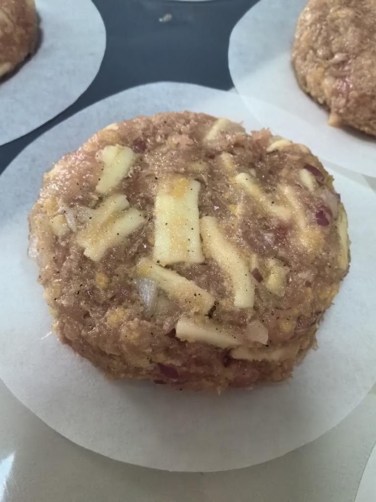 Pork Cheese Patties (猪肉芝士饼): Juicy Pork, Gooey Cheese Center