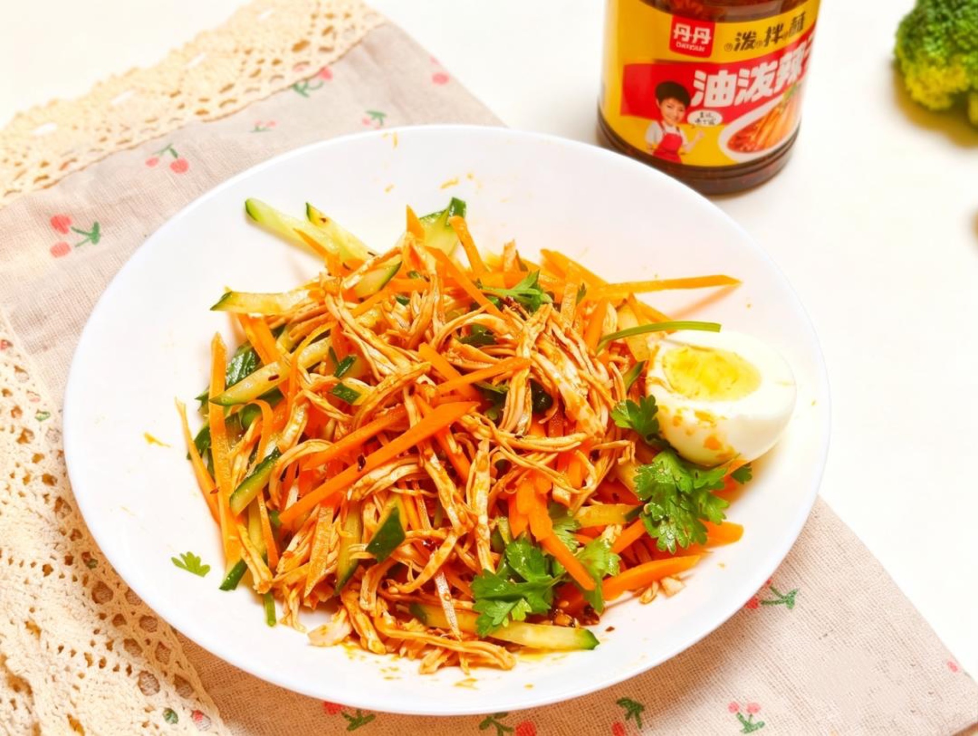 If you love heat, add another spoonful of chili oil; the seasoning is entirely flexible, so taste and adjust the soy sauce, vinegar, and chili to your own preference.