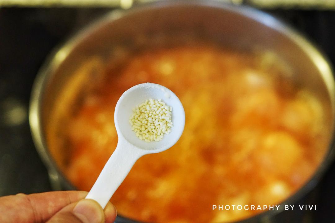 Add a little chicken powder