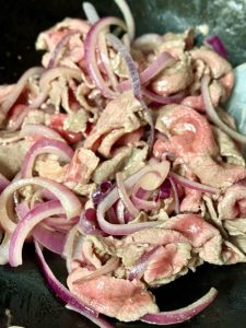 Add the Australian beef and stir-fry just until the color turns from red to pale brown.