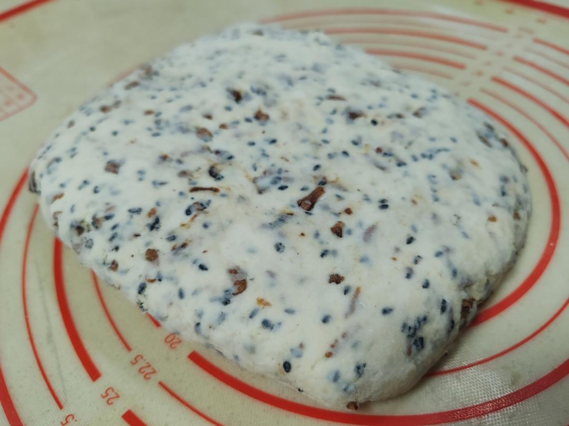 Cover the smooth dough with plastic wrap and let it rest for 5 to 10 minutes.