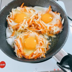 Fry over low heat.