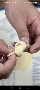 Tie the tofu skin into knots.