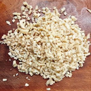 Dice the cooked bamboo shoot. The bamboo shoot was cooked in advance for 1 hour.