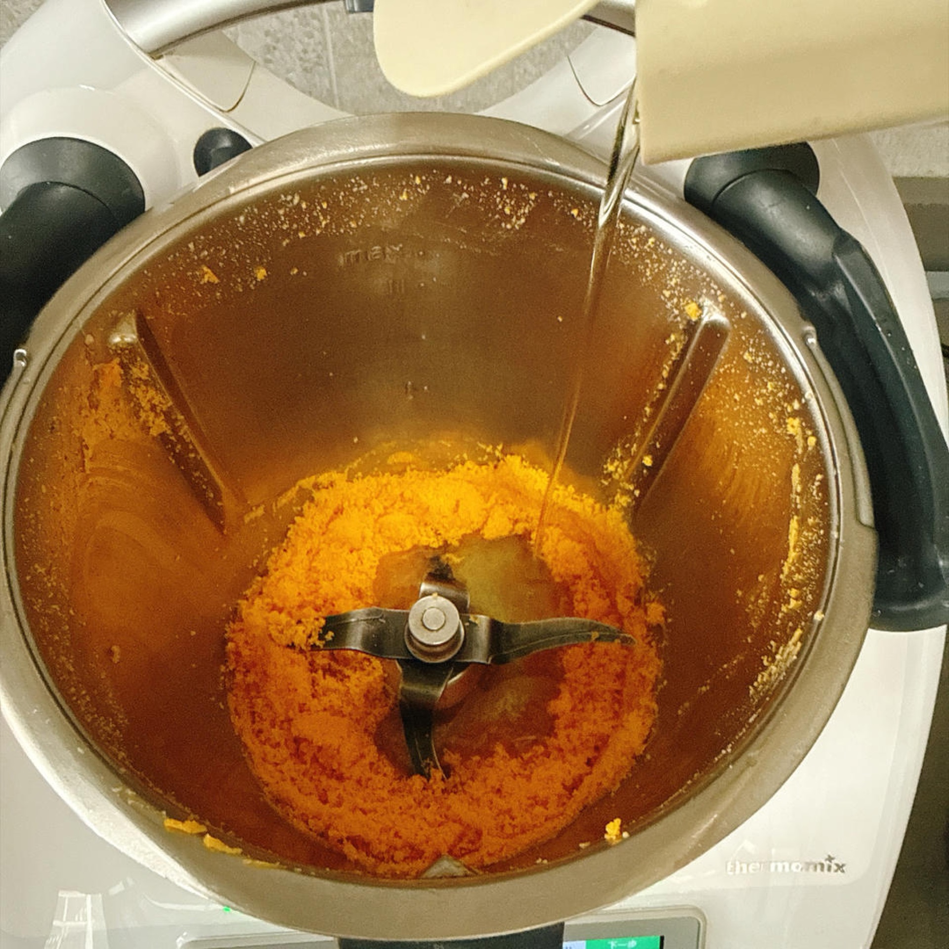 Add the 50 g of oil.