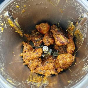 Remove the ribs from the pot.